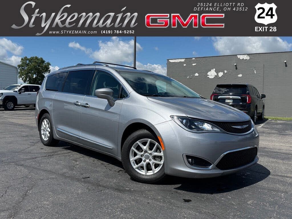 2020 CHRYSLER Pacifica