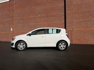 2015 CHEVROLET Sonic