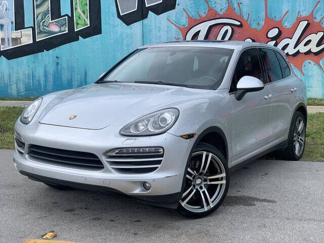 2012 PORSCHE Cayenne