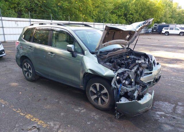 2018 SUBARU Forester