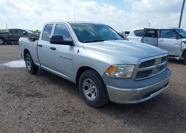 2012 DODGE Ram