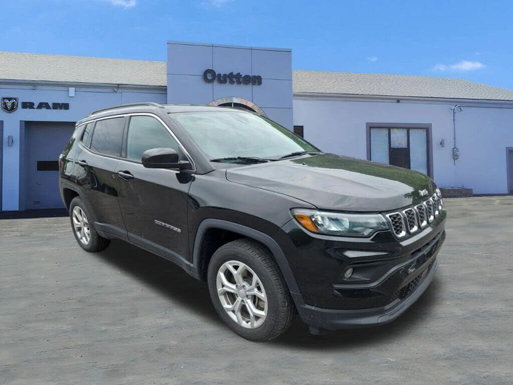 2024 JEEP Compass
