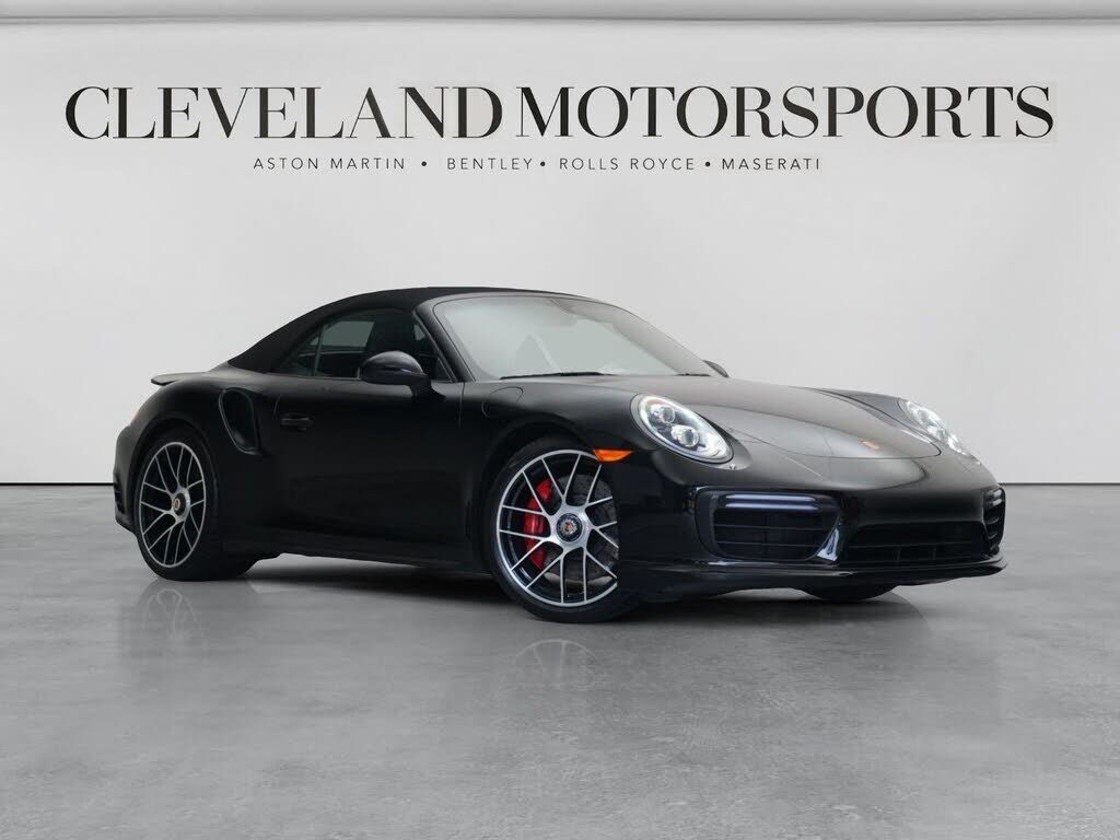 2018 PORSCHE 911