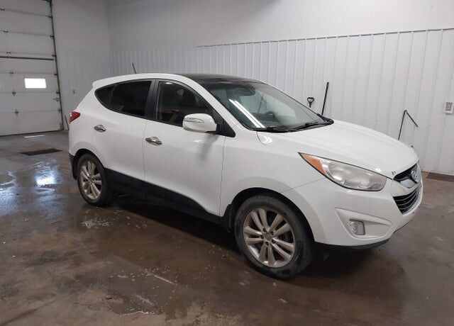 2011 HYUNDAI Tucson