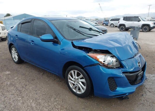 2012 MAZDA Mazda3