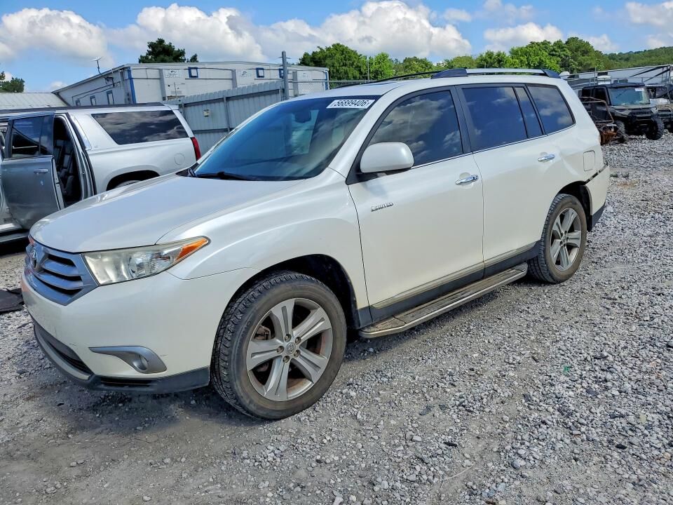 2013 TOYOTA Highlander