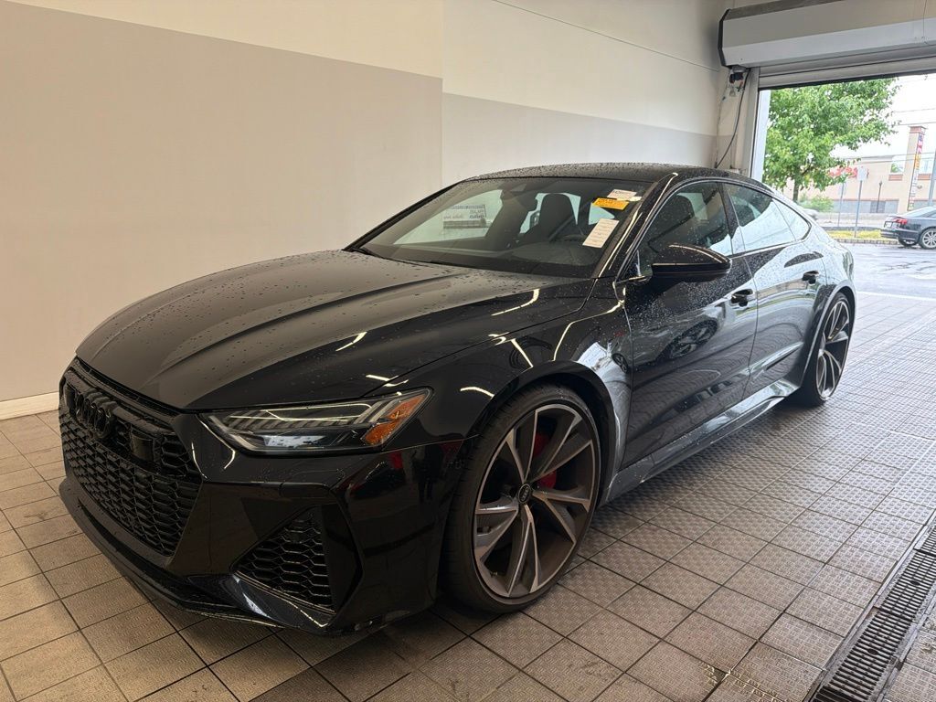 2022 AUDI RS7