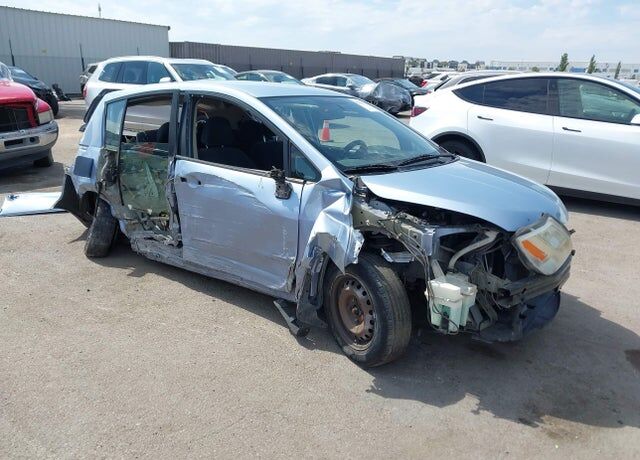 2011 NISSAN Versa