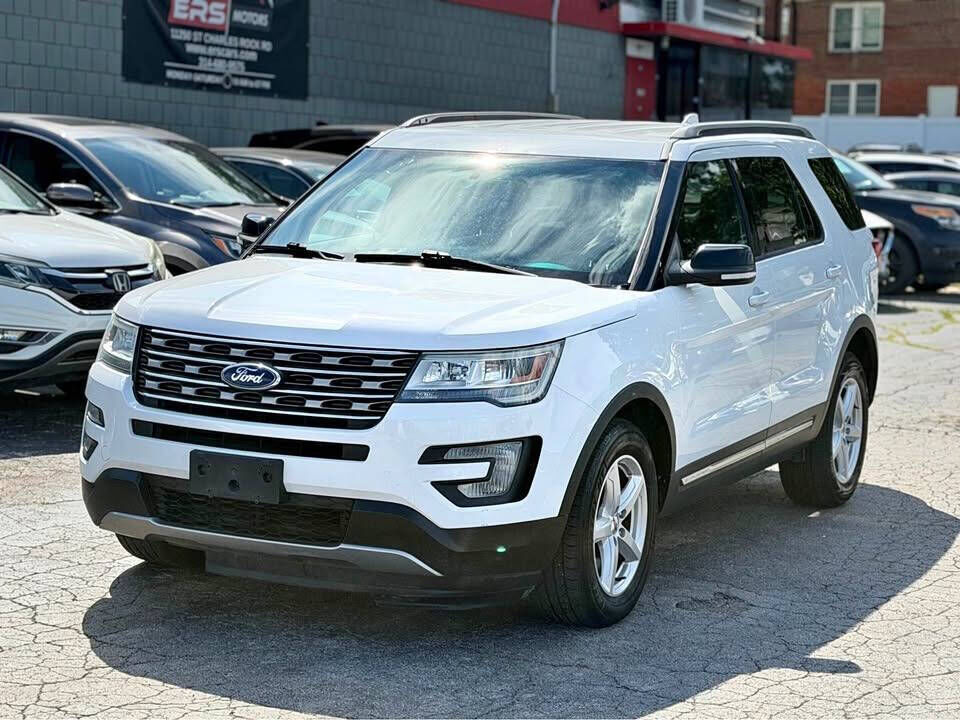 2017 FORD Explorer