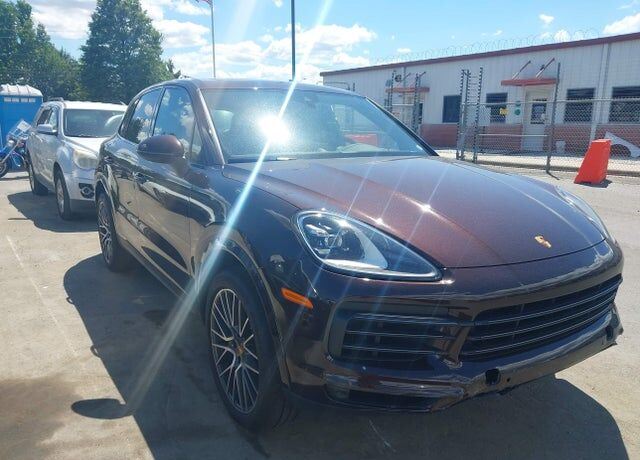 2023 PORSCHE Cayenne