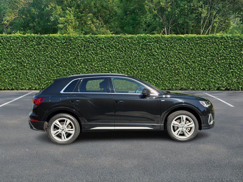 2023 Audi Q3