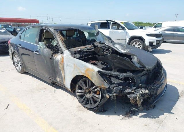 2013 HYUNDAI Genesis