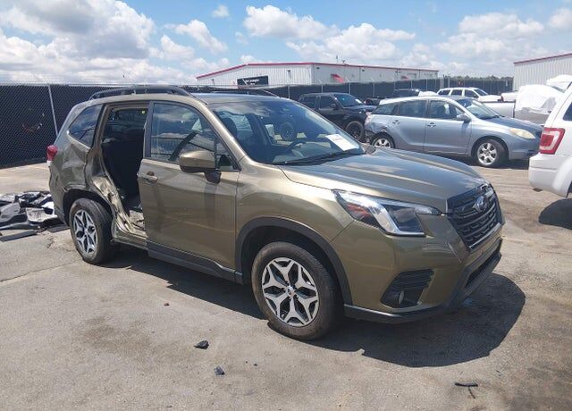 2023 SUBARU Forester