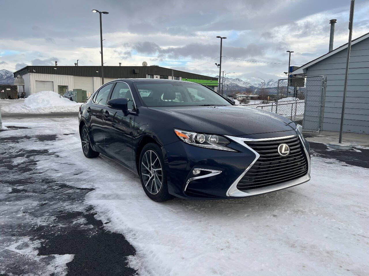2016 LEXUS ES