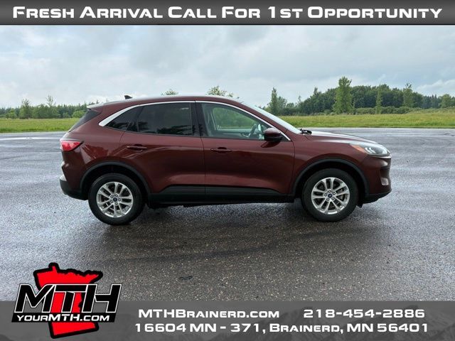 2021 FORD Escape