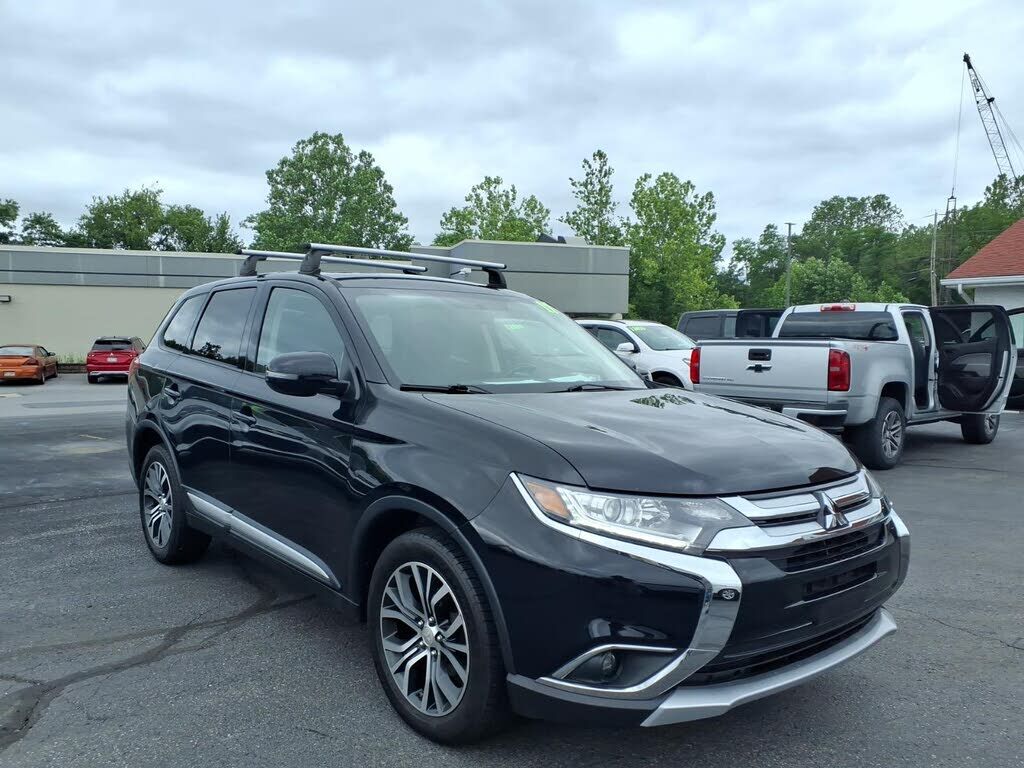 2017 MITSUBISHI Outlander