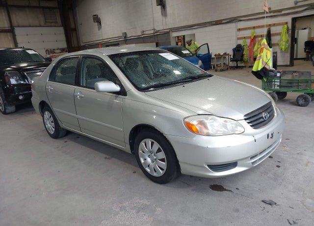 2004 TOYOTA Corolla