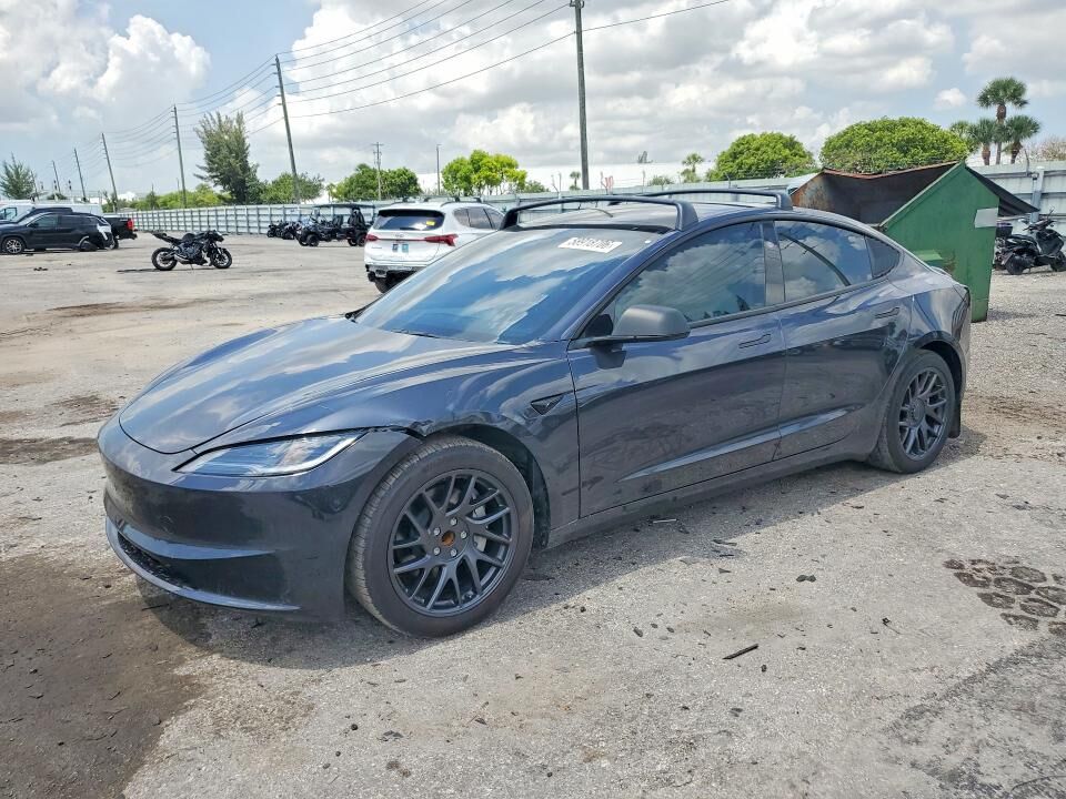 2025 TESLA Model 3