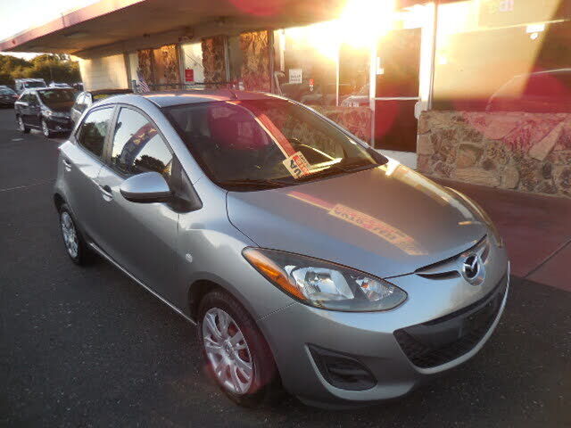 2013 MAZDA Mazda2