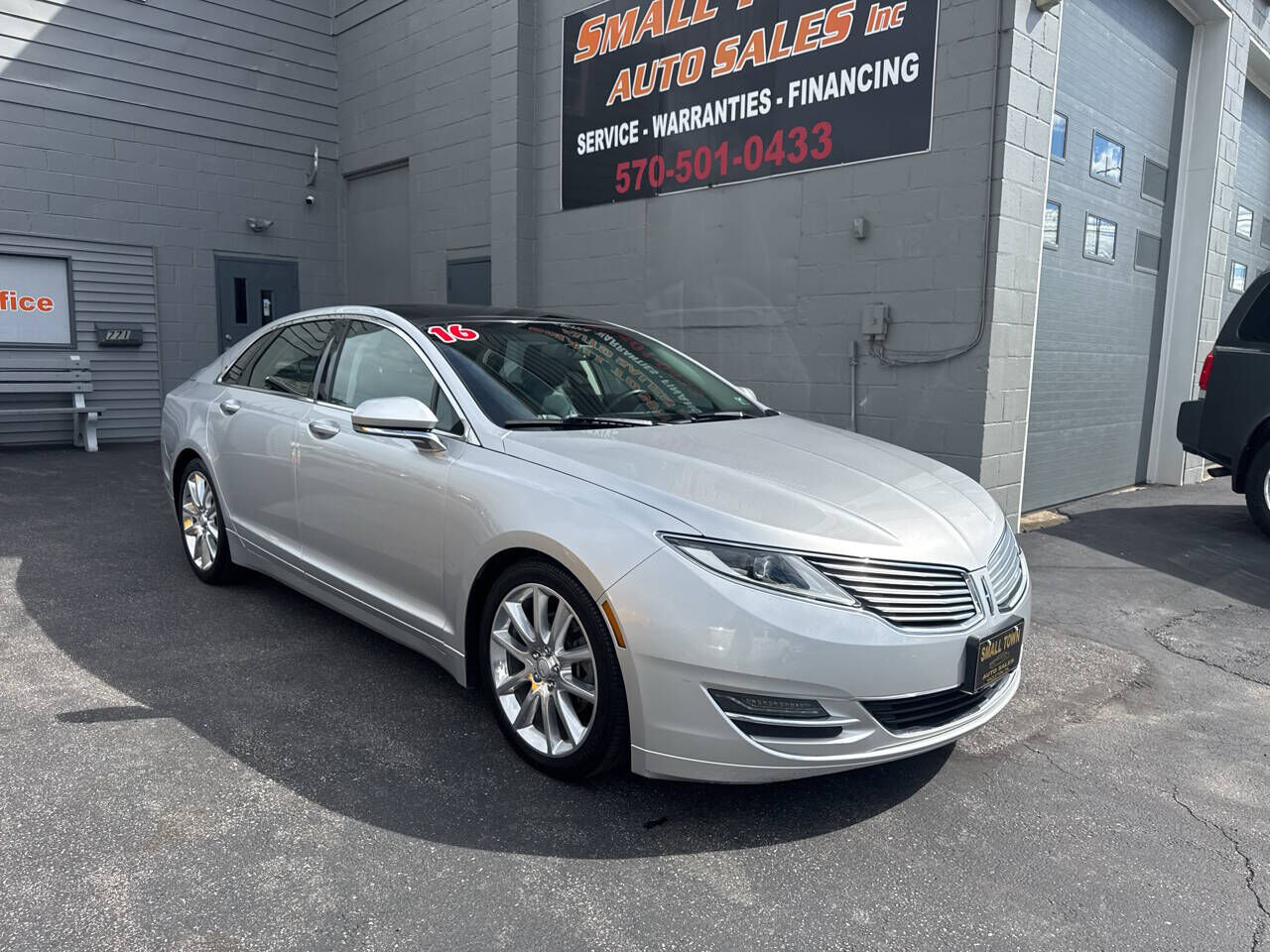 2016 LINCOLN MKZ