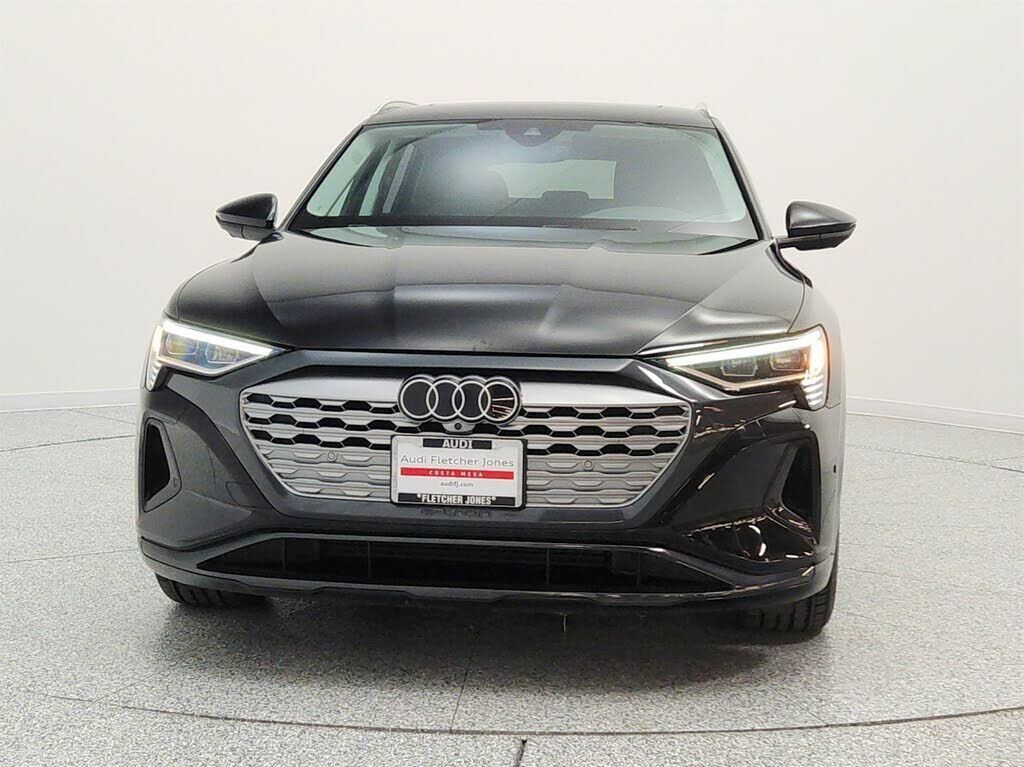 2024 Audi Q8