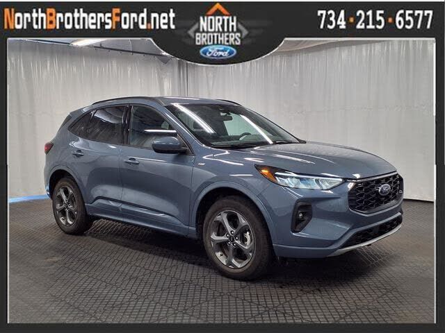 2024 FORD Escape