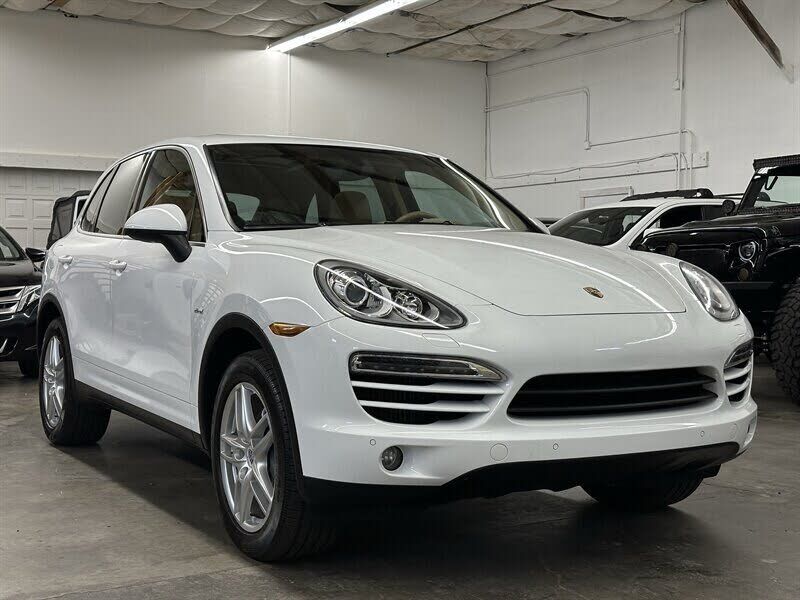 2013 PORSCHE Cayenne