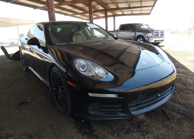 2014 PORSCHE Panamera