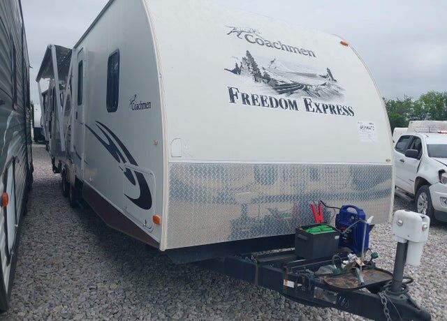 2012 FOREST RIVER Freedom Express