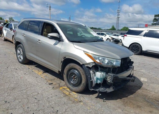 2016 TOYOTA Highlander