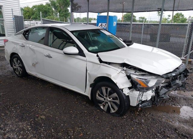 2021 NISSAN Altima