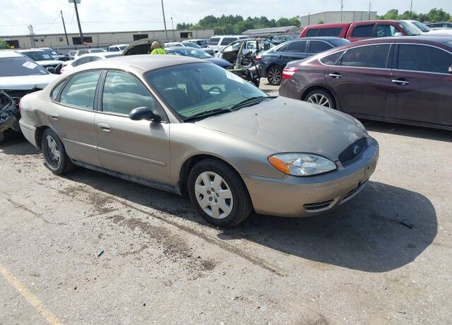 2005 FORD Taurus