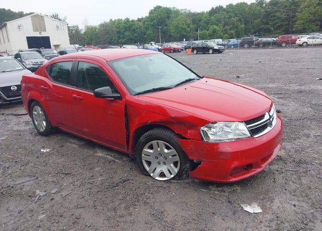 2013 DODGE Avenger
