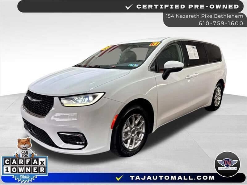 2023 CHRYSLER Pacifica