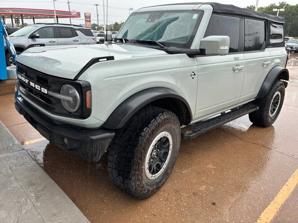 2022 FORD Bronco