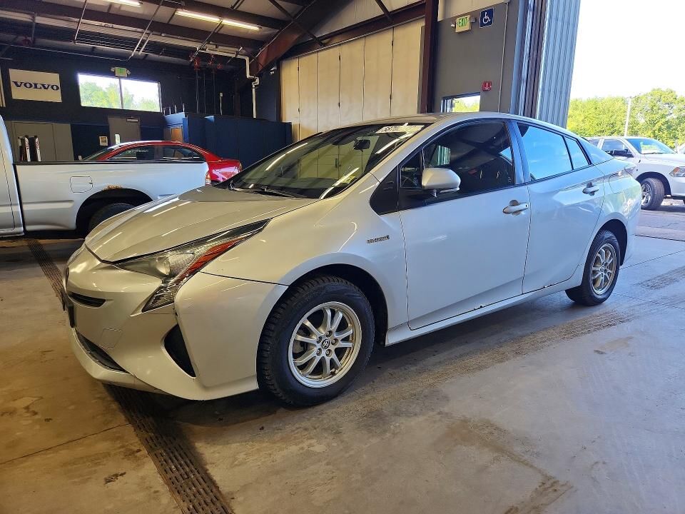 2017 TOYOTA PRIUS