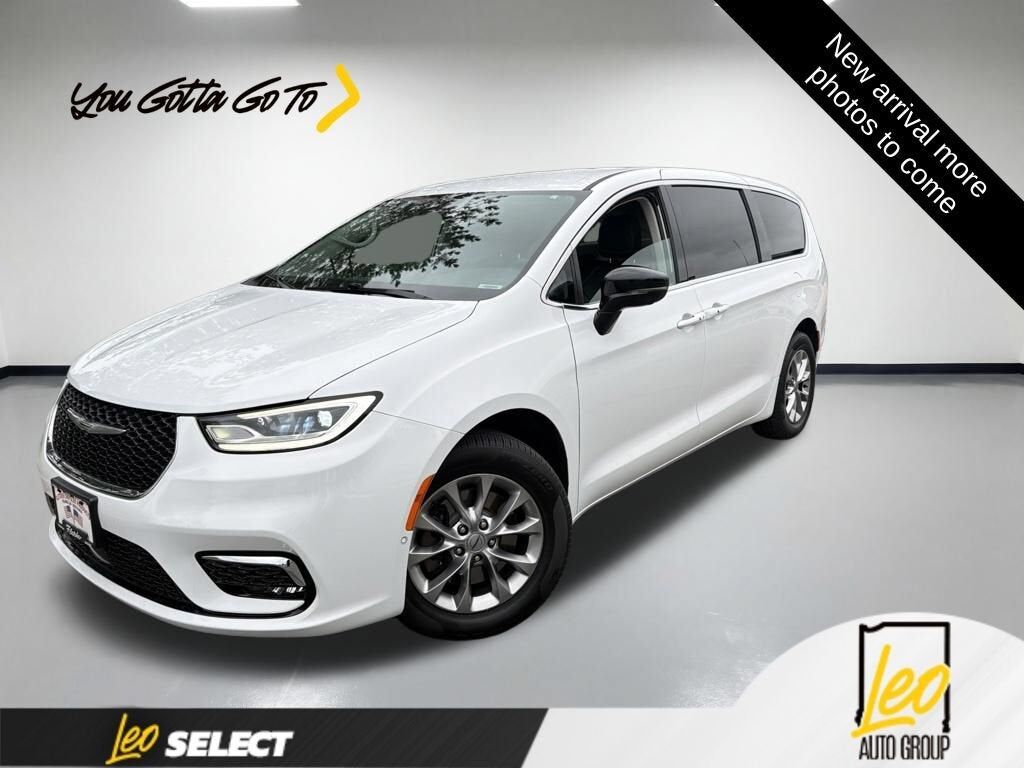 2024 CHRYSLER Pacifica