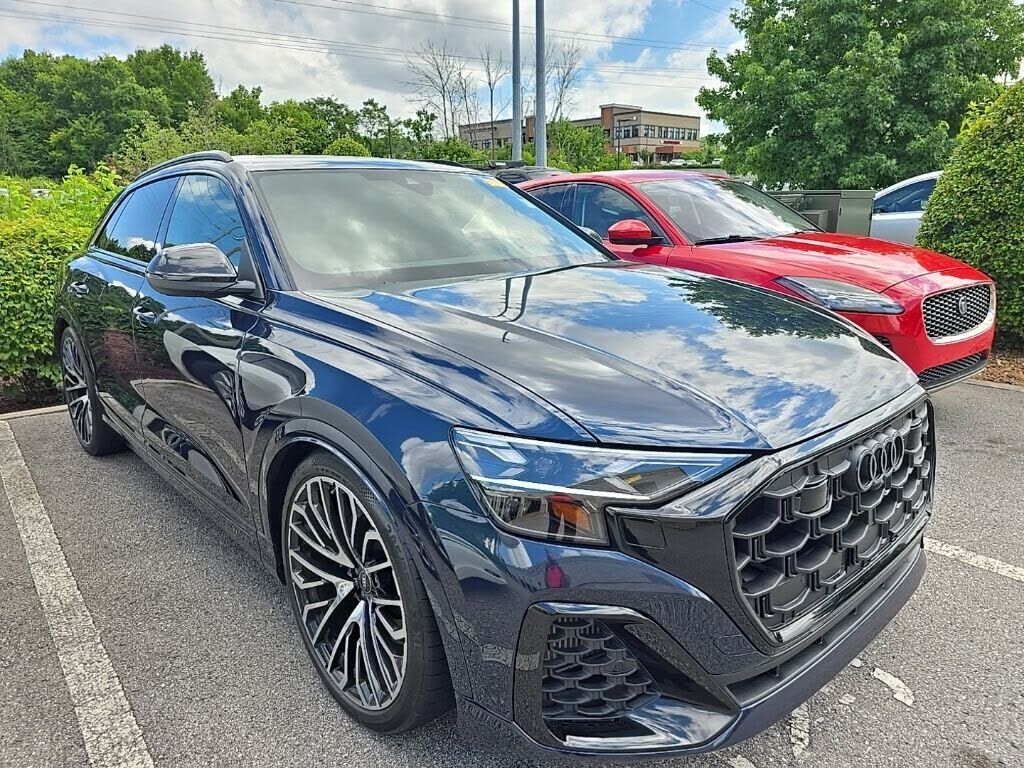 2024 AUDI SQ8