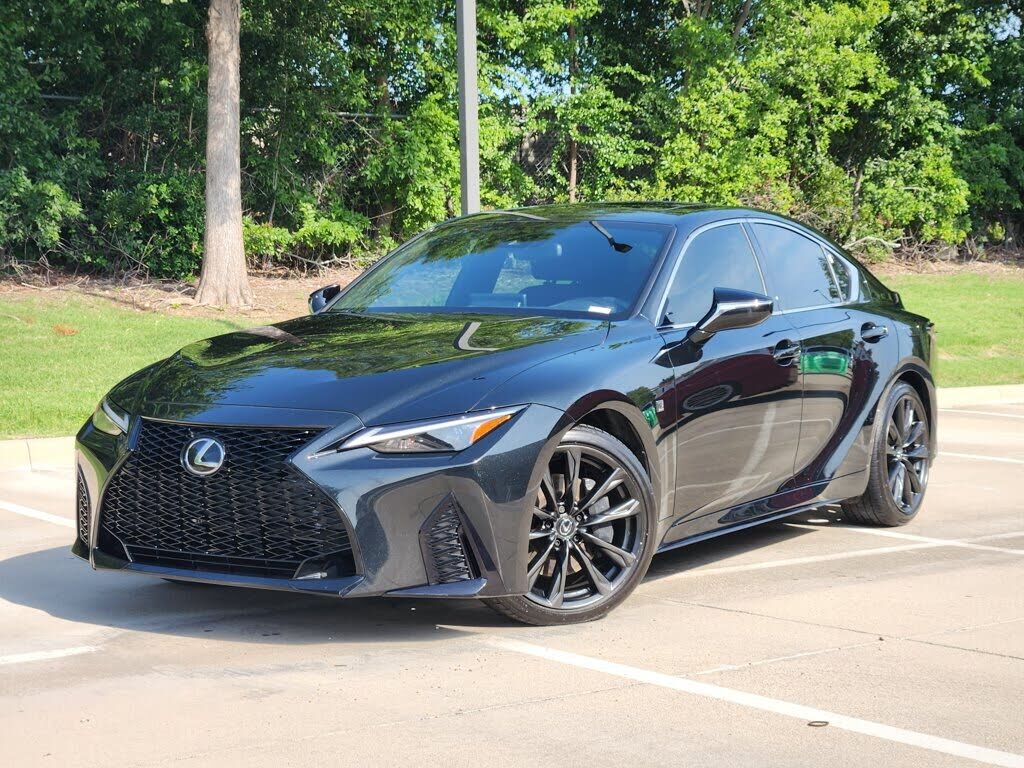 2024 LEXUS IS