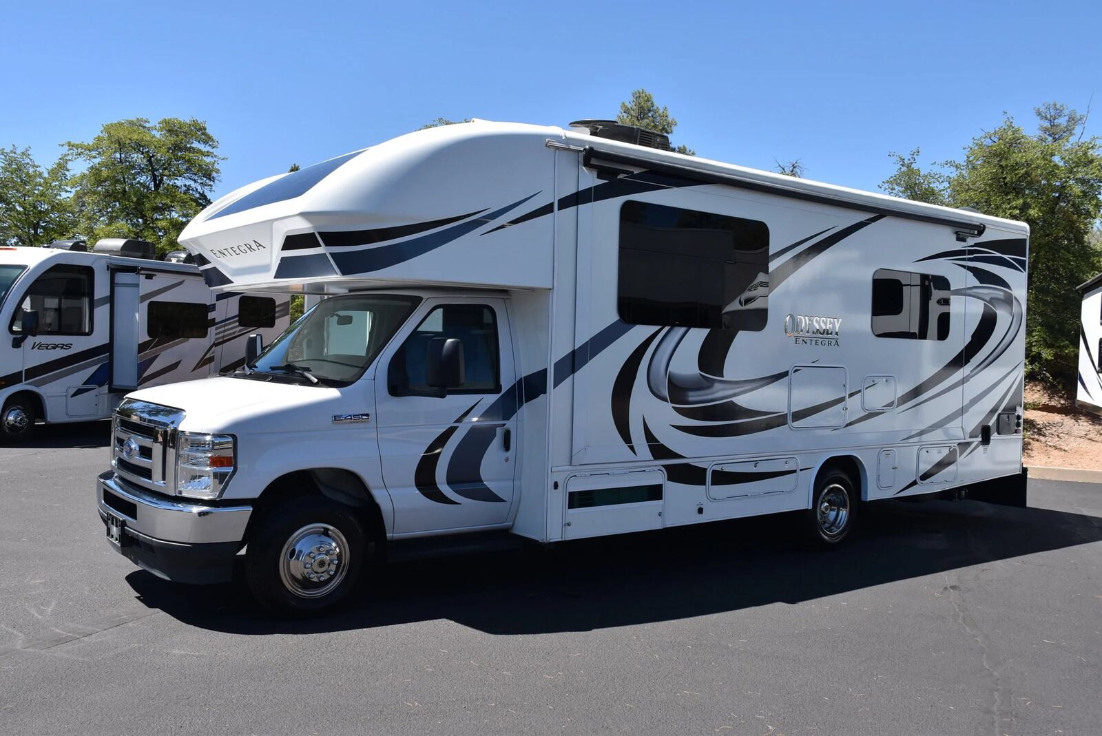 2021 FORD E-450