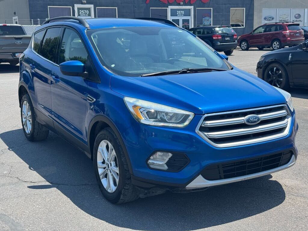 2017 FORD Escape