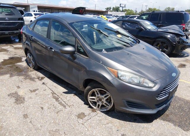 2017 FORD Fiesta