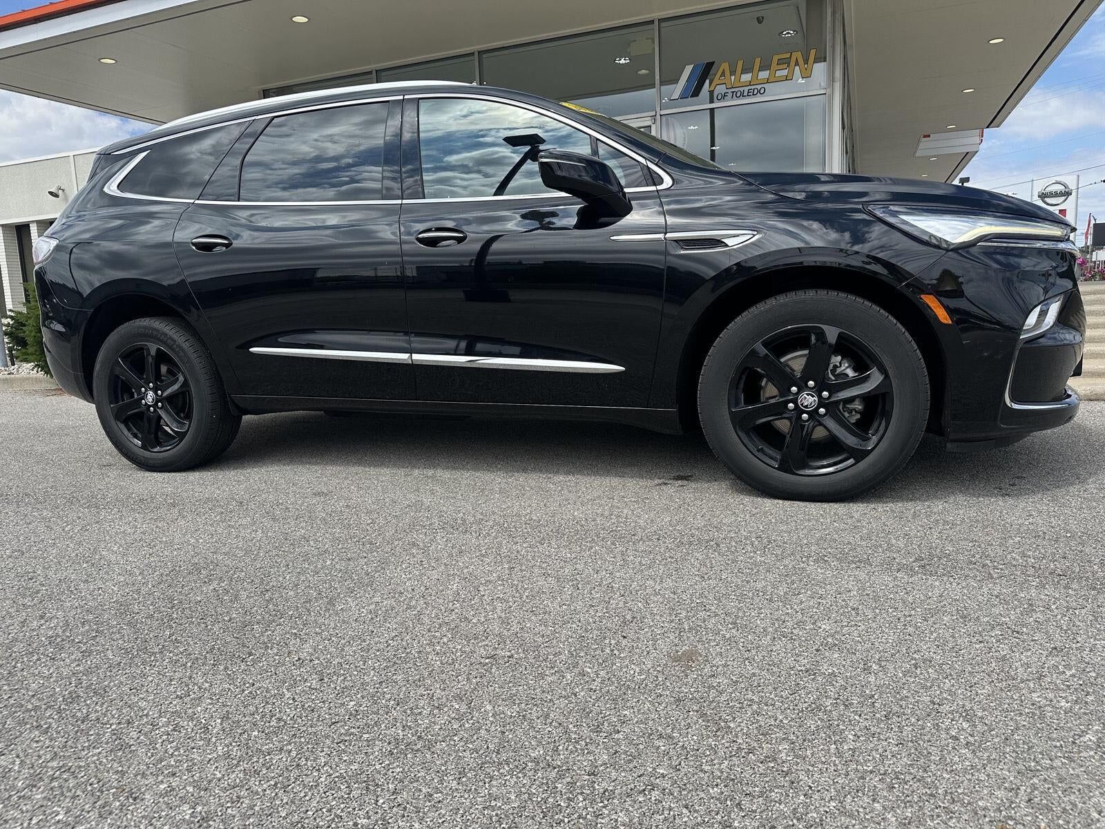 2023 BUICK Enclave
