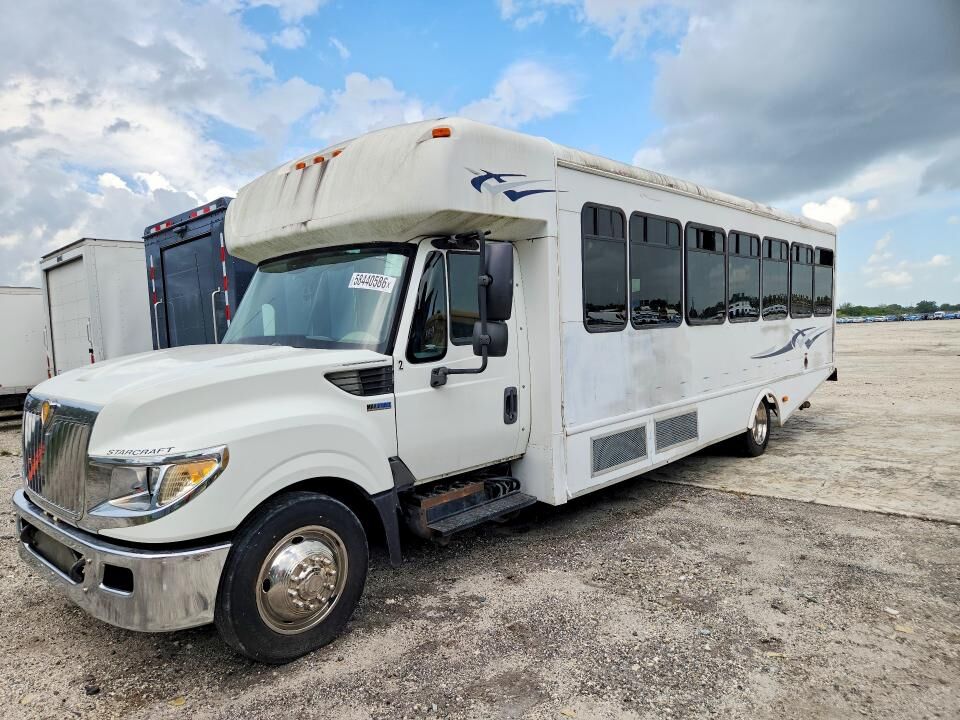 2013 IC BUS PC805