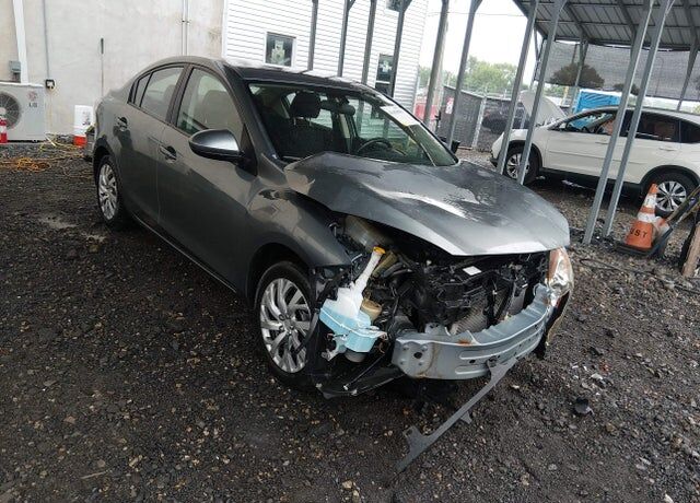 2012 MAZDA Mazda3
