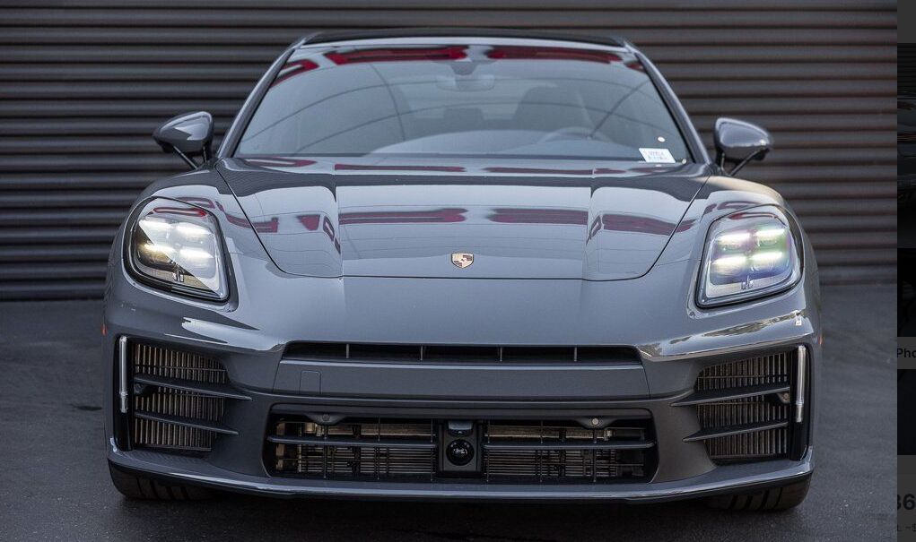 2026 PORSCHE Panamera
