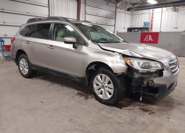 2016 SUBARU Outback