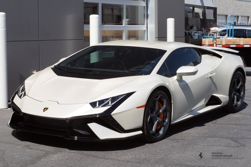 2024 LAMBORGHINI Huracan