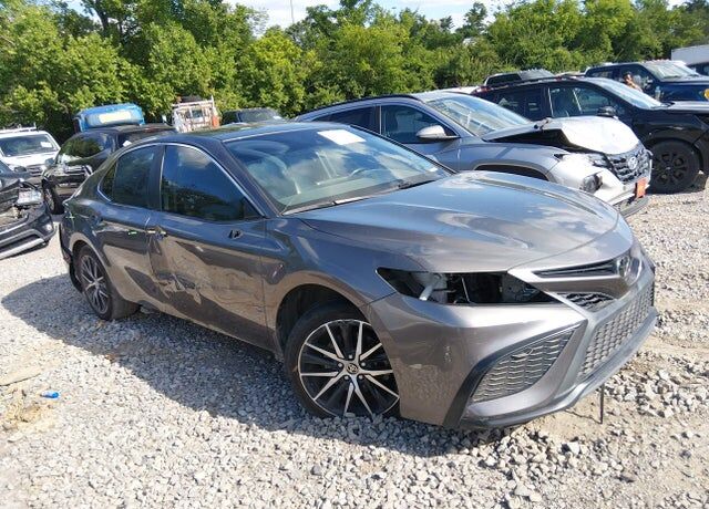 2023 TOYOTA Camry