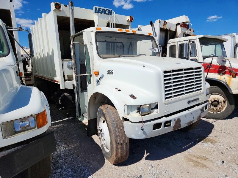 1998 INTERNATIONAL 4900